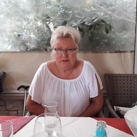 Rosemary Kastela