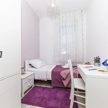 Rosemary Apartment